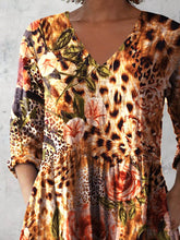 Load image into Gallery viewer, Women's Retro Leopard Floral Art Print Casual Cotton And Linen V-neck Top