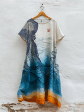 Load image into Gallery viewer, Japanese Octopus In Gradient Art Linen Tank Dress