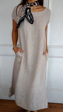 Load image into Gallery viewer, Round Neck Short Sleeve Pocket Dress