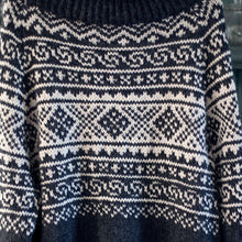 Load image into Gallery viewer, Vintage Beautiful Norwegian Setesdals Knit Jacquard Crew Neck Sweater（Unisex）