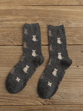 Load image into Gallery viewer, Lovely Cats &amp; Heart Pattern Comfy Knit Socks