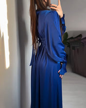 Load image into Gallery viewer, Elegant waisted pleated cuff dress