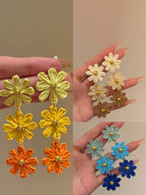 Load image into Gallery viewer, Colorful Straw Flower Holiday Tassel Earrings