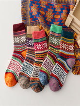 Load image into Gallery viewer, Ethnic Knitted Thick Needle Retro Socks