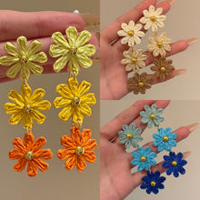 Load image into Gallery viewer, Colorful Straw Flower Holiday Tassel Earrings