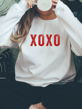 Load image into Gallery viewer, Women's XOXO Print Crew Neck Sweatshirt
