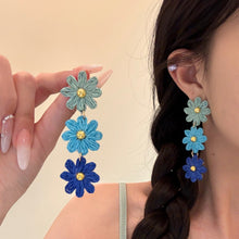 Load image into Gallery viewer, Colorful Straw Flower Holiday Tassel Earrings