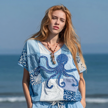 Load image into Gallery viewer, Women's Vintage Octopus Patch V-neck T-shirt
