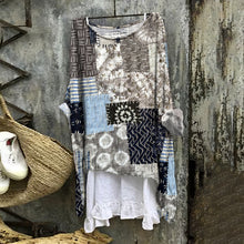 Load image into Gallery viewer, Vintage Embroidery Art Linen Blend Blouse
