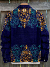 Load image into Gallery viewer, Vintage Blue Print Casual Denim Jacket