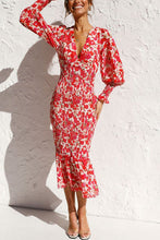 Load image into Gallery viewer, Rowena Floral Bishop Sleeve Smocked Midi Dress