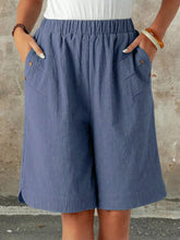 Load image into Gallery viewer, Women's Solid Color Buttoned Loose Casual Shorts (With Pockets)
