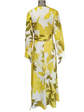Load image into Gallery viewer, V-Neck Swing Waist Dress