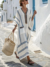 Load image into Gallery viewer, Ladies Loose Striped Dress
