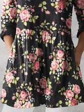 Load image into Gallery viewer, Women's Retro Floral Art Print Casual Cotton And Linen V-neck Top