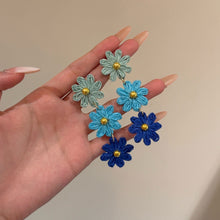 Load image into Gallery viewer, Colorful Straw Flower Holiday Tassel Earrings