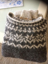 Load image into Gallery viewer, Vintage Floral Icelandic Knit Cozy Pullover Sweater