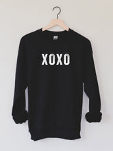 Load image into Gallery viewer, Women's XOXO Print Crew Neck Sweatshirt