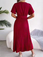 Load image into Gallery viewer, Crossover V-neck Pleated Maxi dress