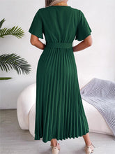 Load image into Gallery viewer, Crossover V-neck Pleated Maxi dress