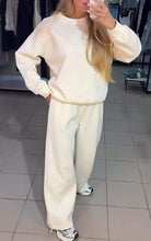 Load image into Gallery viewer, Women's Casual Round Neck Diamond Hooded Two Piece Suit