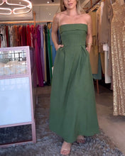 Load image into Gallery viewer, Elegant Solid Color Strapless Dress
