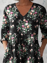Load image into Gallery viewer, Women's Retro Floral Art Print Casual Cotton And Linen V-neck Top