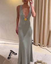 Load image into Gallery viewer, Sexy V-neck Sleeveless Dress