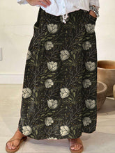 Load image into Gallery viewer, Women&#39;s Dark Floral Linen Pocket Skirt